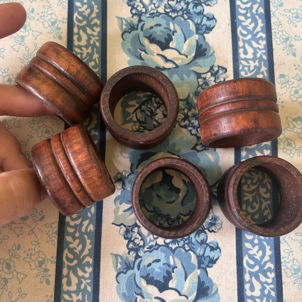 Vintage. 1960s/1970s. MCM. Six wooden napkin rings